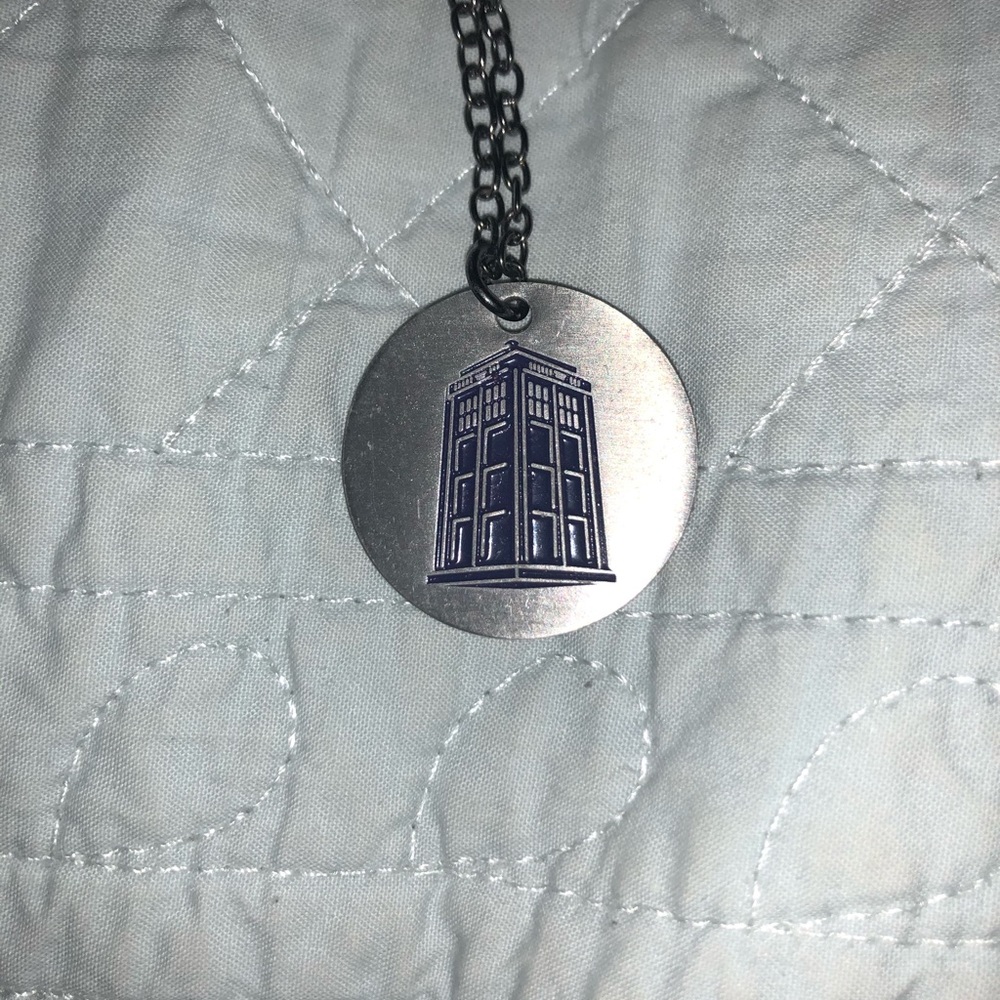 Dr Who necklace